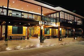 Plern Ping Cafe & Hotel