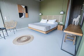 Marnos Grand Villa