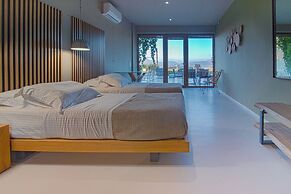 Marnos Grand Villa