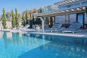 Marnos Grand Villa
