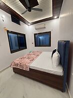 Suryavanshi Guest House