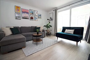 Stylish 3 Bed Home In Bath - Private Parking Wifi