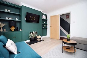 Stylish 3 Bed Home In Bath - Private Parking Wifi