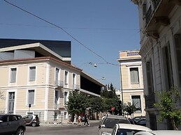 Acropolitana 2 Near Acropolis and Museum