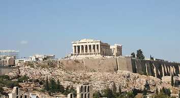 Acropolitana 2 Near Acropolis and Museum