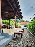 Arkaluna Resort And Adventure