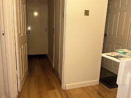 Charming 4-bedroom House Rental in Basildon, UK