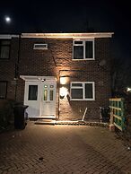 Charming 4-bedroom House Rental in Basildon, UK