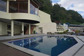 Siantar Hotel Parapat