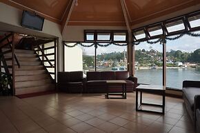Siantar Hotel Parapat