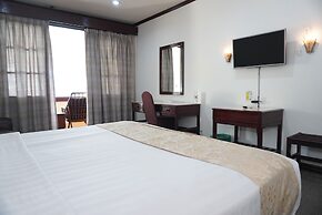 Siantar Hotel Parapat