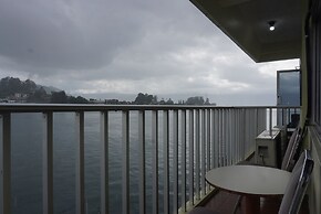 Siantar Hotel Parapat