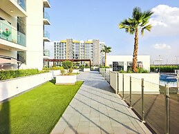 Tranquil Studio Getaway in Meydan City