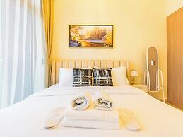 Tranquil Studio Getaway in Meydan City