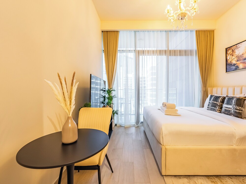 Tranquil Studio Getaway in Meydan City