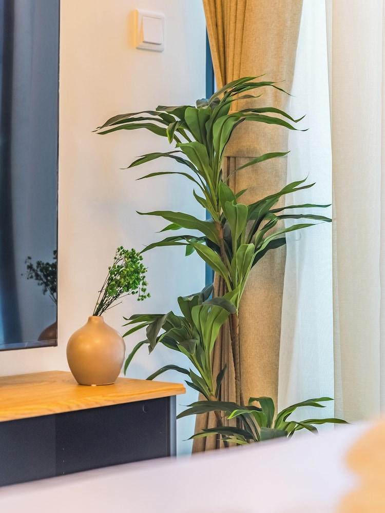 Tranquil Studio Getaway in Meydan City