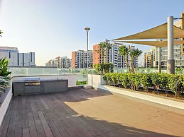 Tranquil Studio Getaway in Meydan City