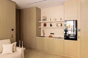Luxurious Astorg Residence