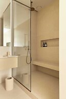 Luxurious Astorg Residence