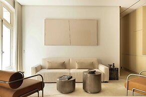 Luxurious Astorg Residence