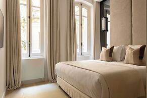 Luxurious Astorg Residence