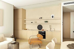 Luxurious Astorg Residence
