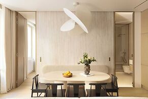 Luxurious Astorg Residence
