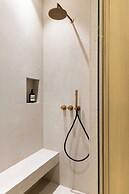 Luxurious Astorg Residence