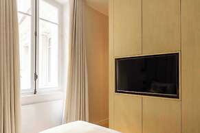 Luxurious Astorg Residence