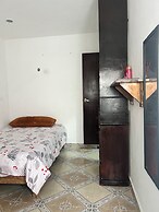 HOSTAL MID GY