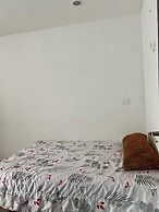 HOSTAL MID GY