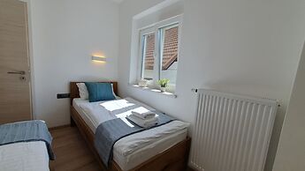 Apartments Seventy Seven