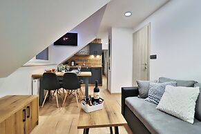 Apartments Seventy Seven