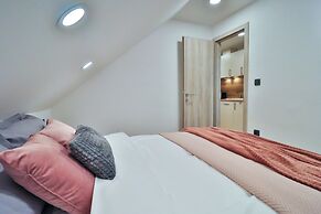 Apartments Seventy Seven