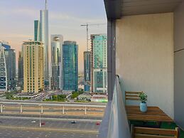 35 OFF in Top View Studio in Marina