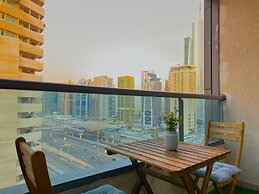 35 OFF in Top View Studio in Marina