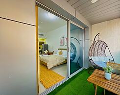 35 OFF in Top View Studio in Marina