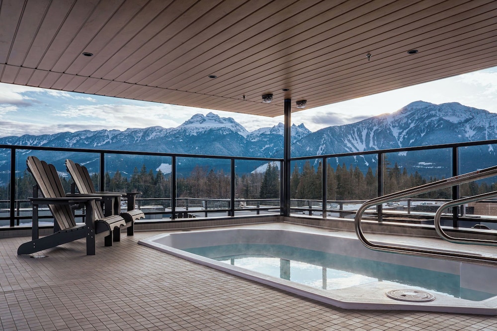 Powder and Par Penthouse