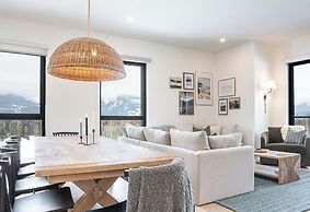 Powder and Par Penthouse