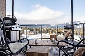 Powder and Par Penthouse