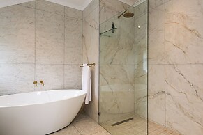 Abalone 2 Bedroom Apartment