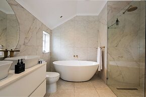 Abalone 2 Bedroom Apartment