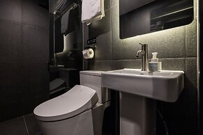 Cave Ryokan Hotel by Anook Cheonan