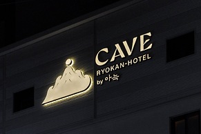 Cave Ryokan Hotel by Anook Cheonan