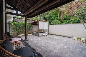 Emeishan XiaoshanQing Luxury Resort