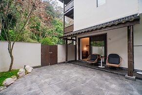 Emeishan XiaoshanQing Luxury Resort