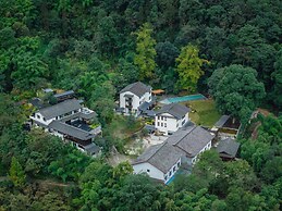 Emeishan XiaoshanQing Luxury Resort