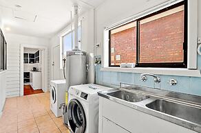 Quiet 2-bed Home in Pascoe Vale South