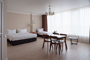 Ton Azure Hotel