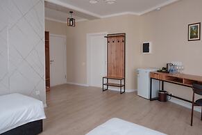 Ton Azure Hotel